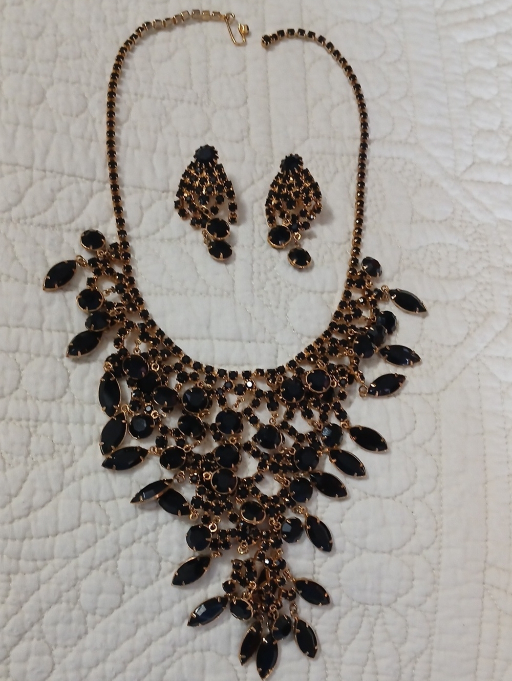 Vintage Gold-Tone Statement Necklace and Drop Clip Earrings in Black